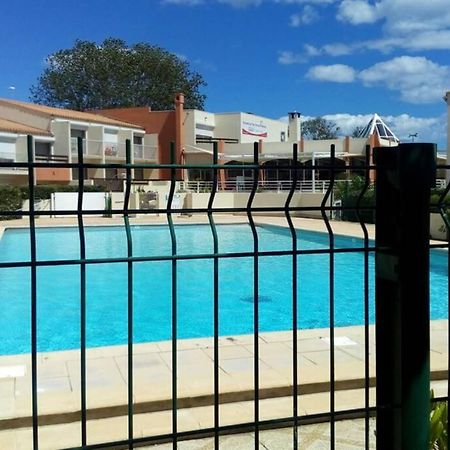 Capao Appartement Climatise Grande Terrasse Place Parking & Piscine Agde Luaran gambar