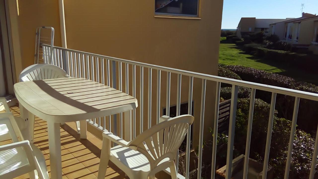 Capao Appartement Climatise Grande Terrasse Place Parking & Piscine Agde Luaran gambar